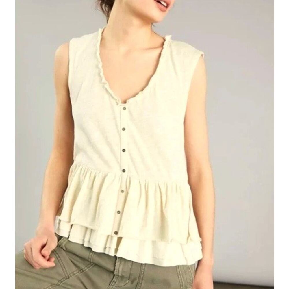 Anthropologie Cream Sleeveless Ruffled Button-Front Top